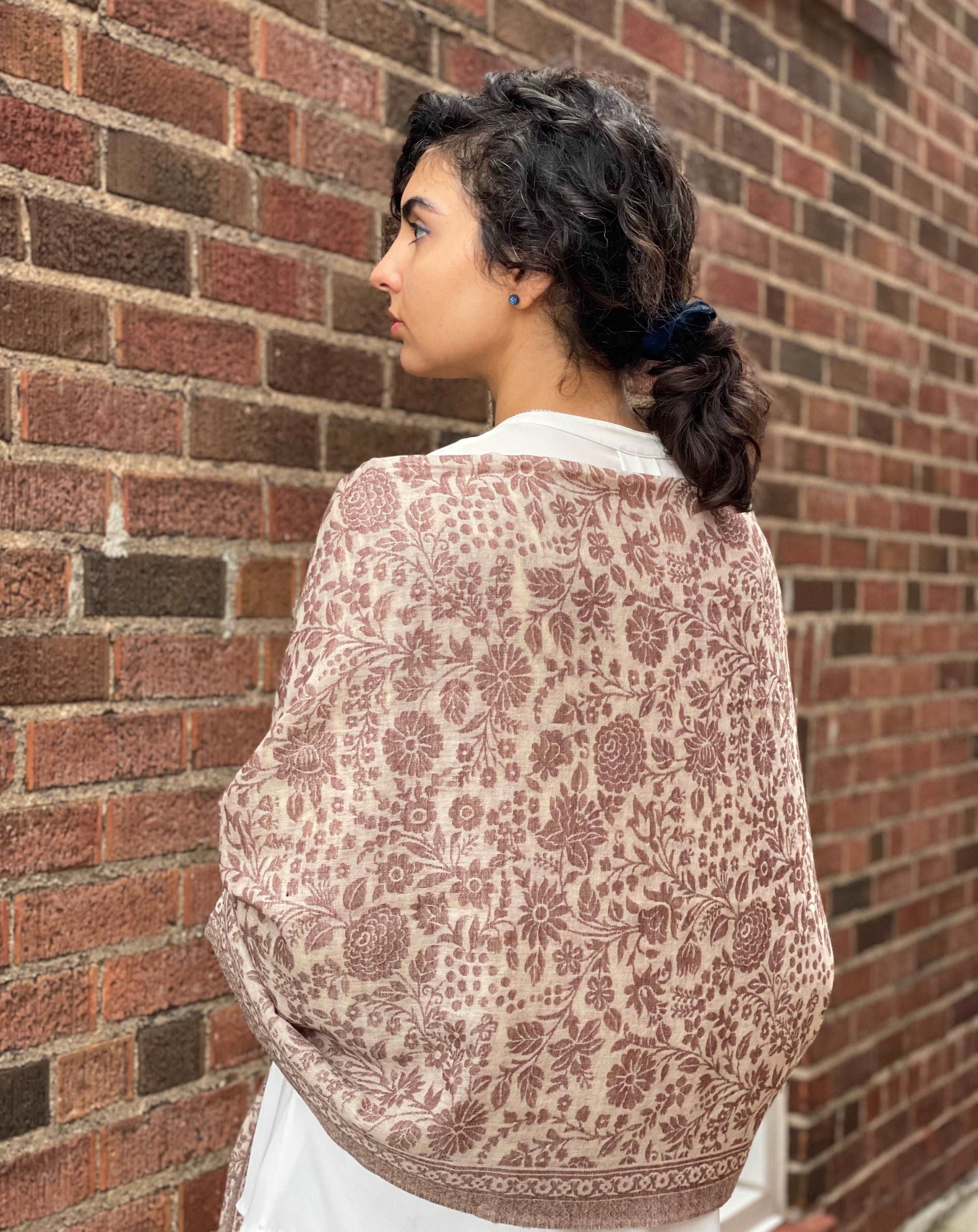 {Elevate your style} - opulent {cashmere scarves} from {garvari} - Shop now at {Garvari}